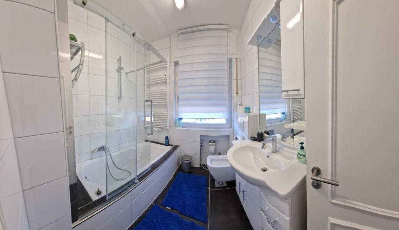 Ferienwohnung In Білефельд Екстер'єр фото